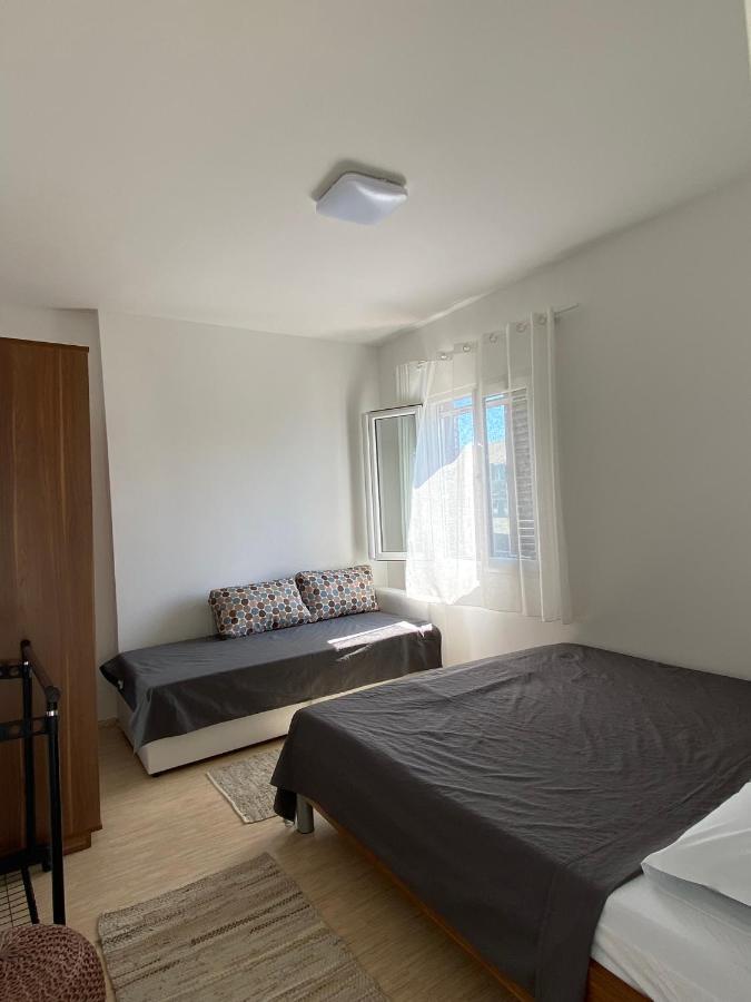 Acacia Apartmani سوتوموري المظهر الخارجي الصورة